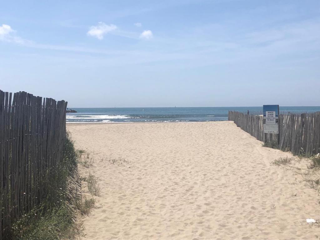 Le Grau Du Roi - Rive Droite - Plage Du Boucanet Экстерьер фото
